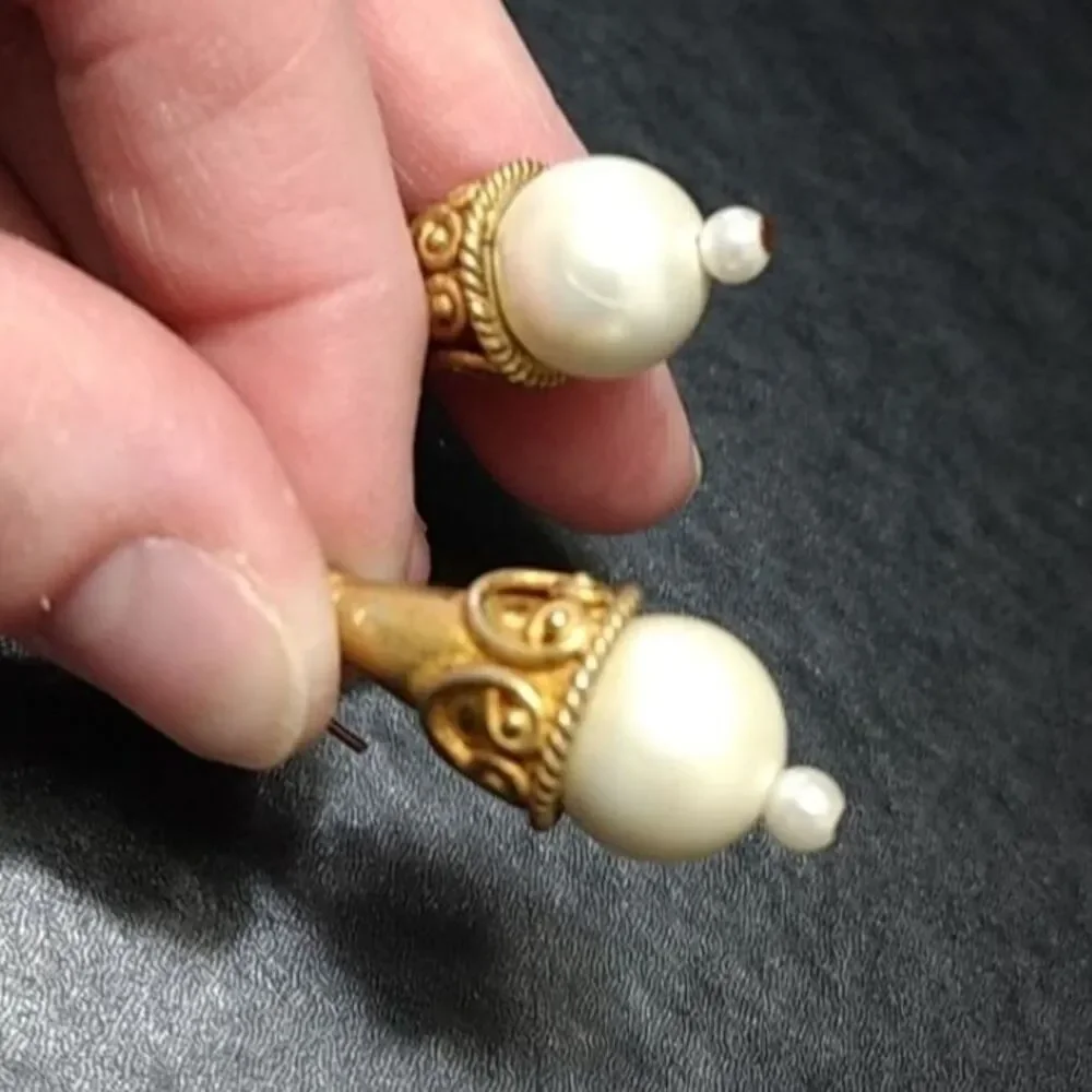 Vintage gold tone faux pearl earrings